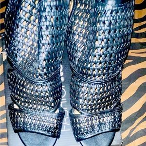 Lauren Conrad .Strappy 2inch sandal